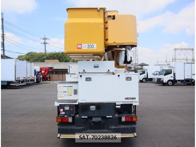 Toyota TOYOACE 2012-01 8746392-3