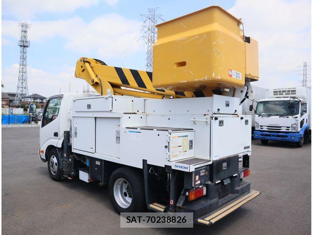Toyota TOYOACE 2012-01 8746392-4