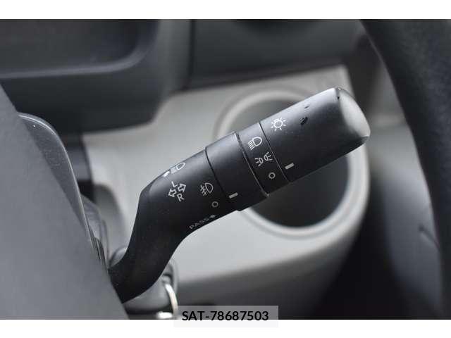Toyota TOYOACE 2017-07 8832105-14
