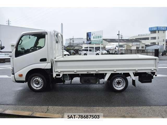 Toyota TOYOACE 2017-07 8832105-16