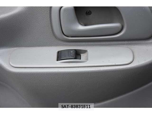 Toyota TOYOACE 2018-03 8832104-10