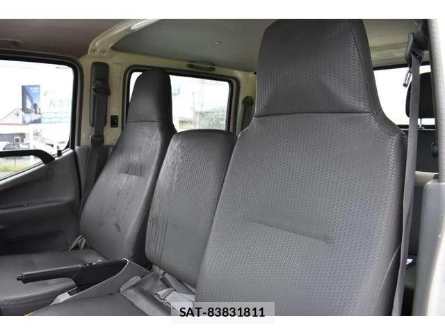 Toyota TOYOACE 2018-03 8832104-12