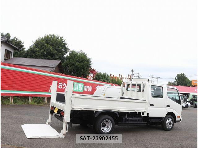Toyota TOYOACE 2016-04 8850894-12
