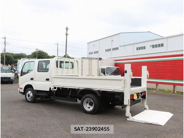 Toyota TOYOACE 2016-04 8850894-13