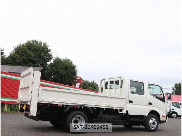 Toyota TOYOACE 2016-04 8850894-2