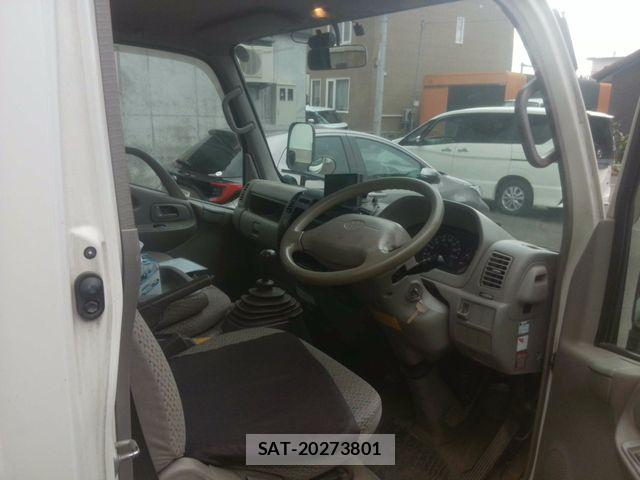 Toyota TOYOACE 2006-03 8850901-1