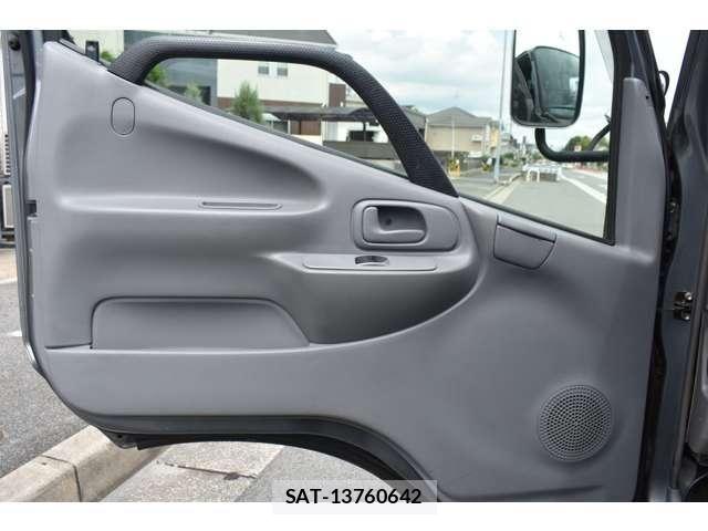 Toyota TOYOACE 2016-08 8872283-10