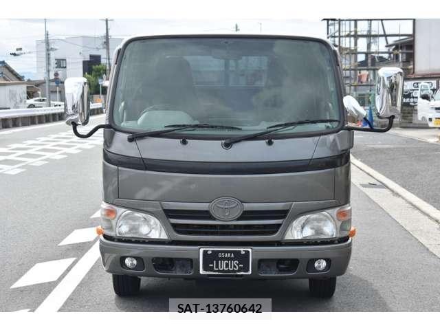 Toyota TOYOACE 2016-08 8872283-21