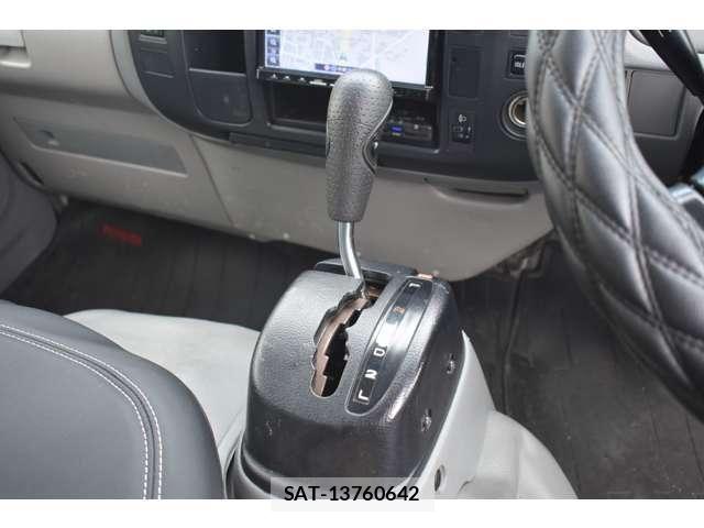 Toyota TOYOACE 2016-08 8872283-2