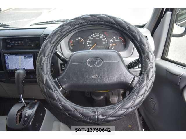 Toyota TOYOACE 2016-08 8872283-5