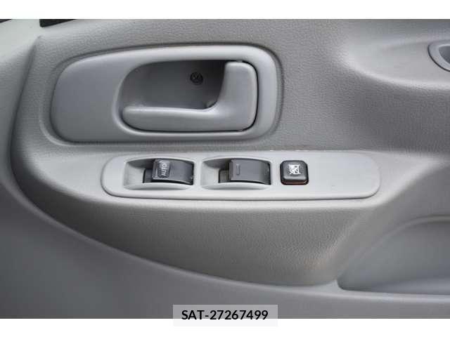 Toyota TOYOACE 2018-11 8882639-9