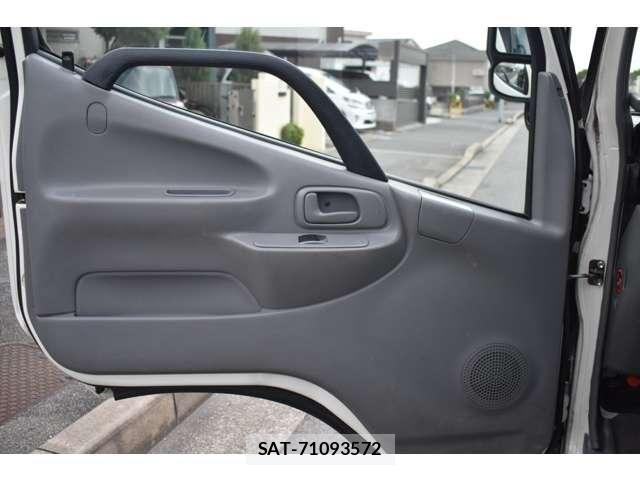 Toyota TOYOACE 2019-08 8882640-10