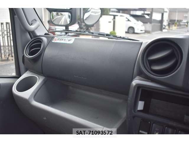 Toyota TOYOACE 2019-08 8882640-19