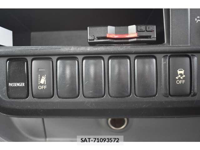 Toyota TOYOACE 2019-08 8882640-23