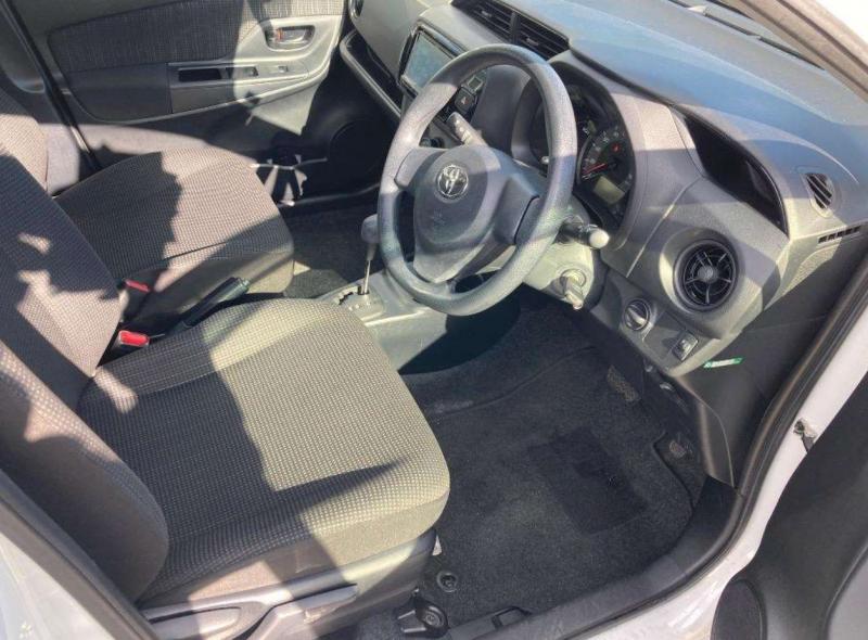 Toyota VITZ 2018-06 2230551-4