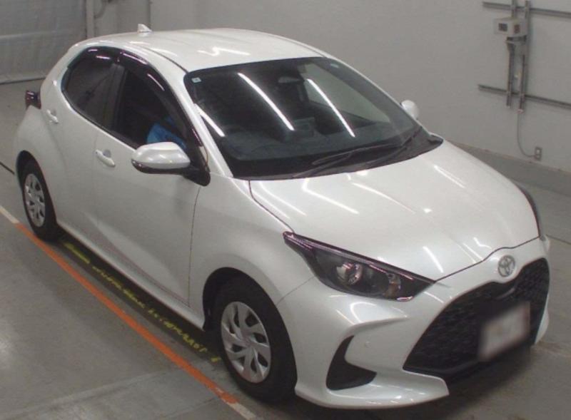 Toyota YARIS 2024-10 922429-4