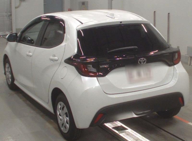 Toyota YARIS 2024-10 922429-5