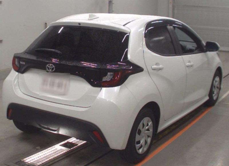 Toyota YARIS 2024-04 922430-1
