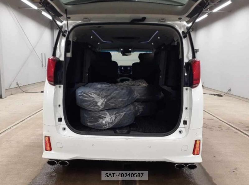 Toyota ALPHARD HYBRID 2023-01 980027-10