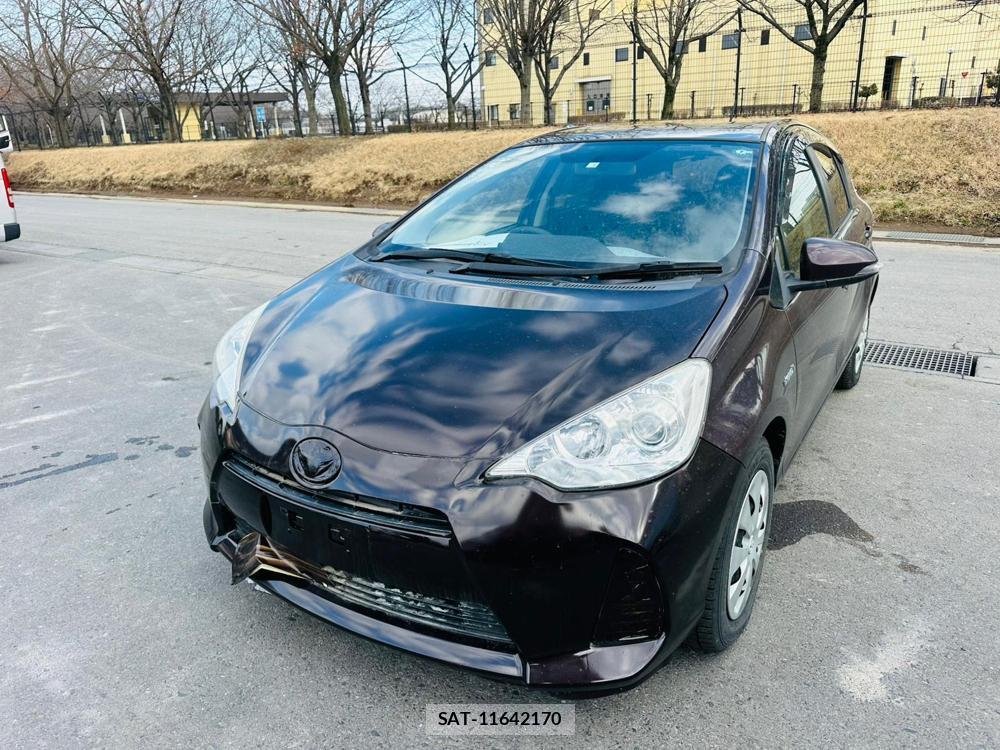 Toyota AQUA 2014-02 523880-0