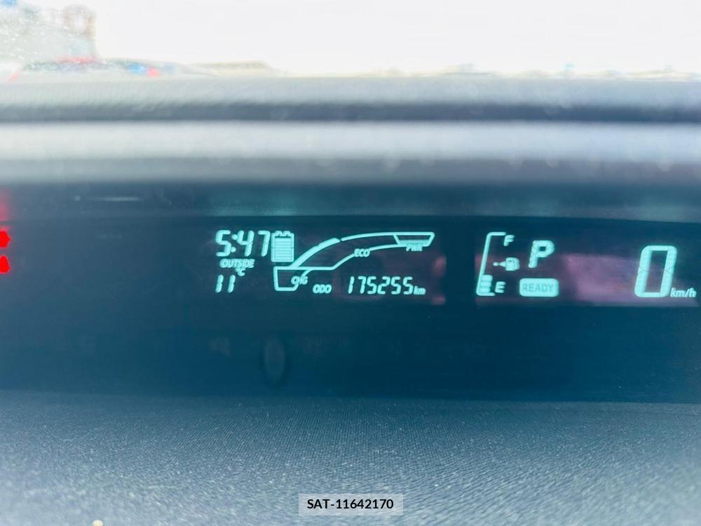 Toyota AQUA 2014-02 523880-15