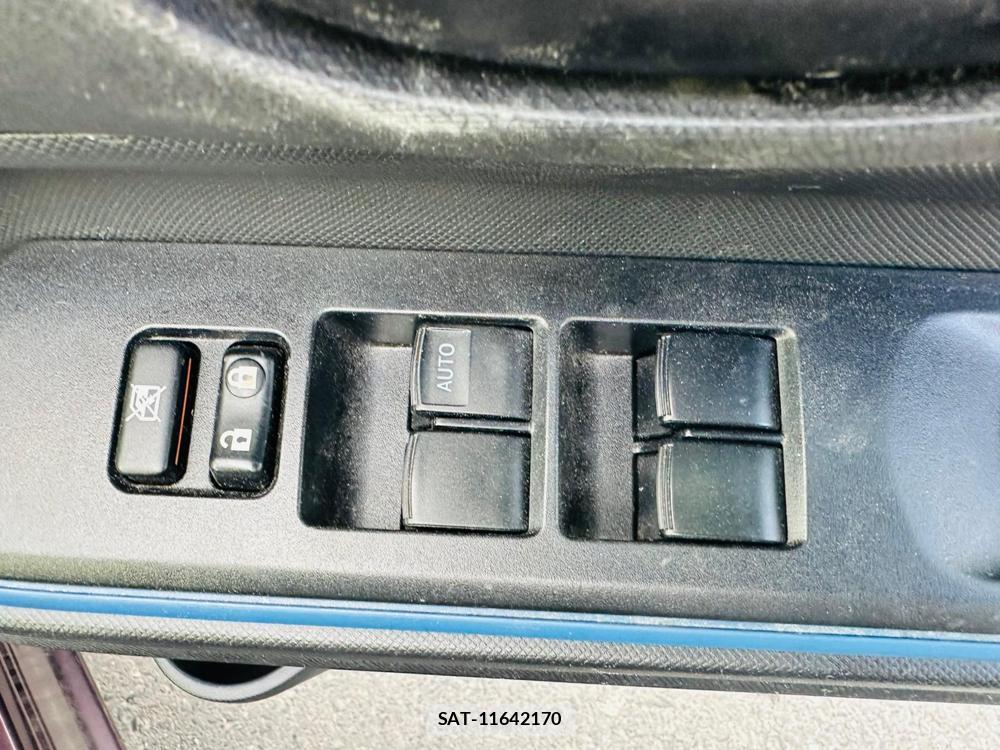 Toyota AQUA 2014-02 523880-22