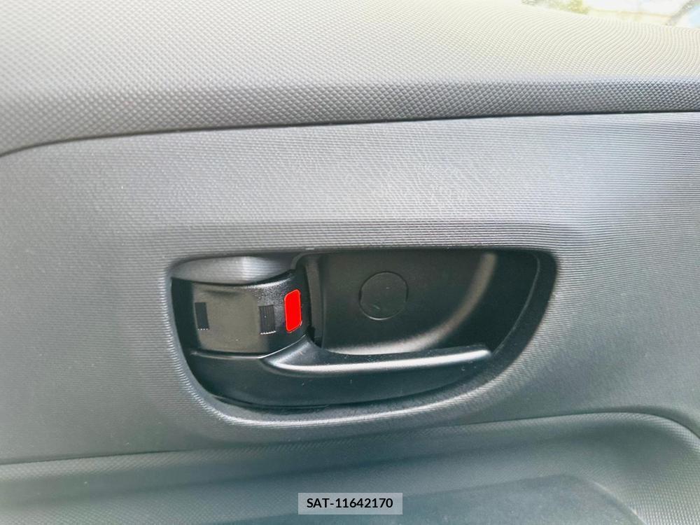 Toyota AQUA 2014-02 523880-23