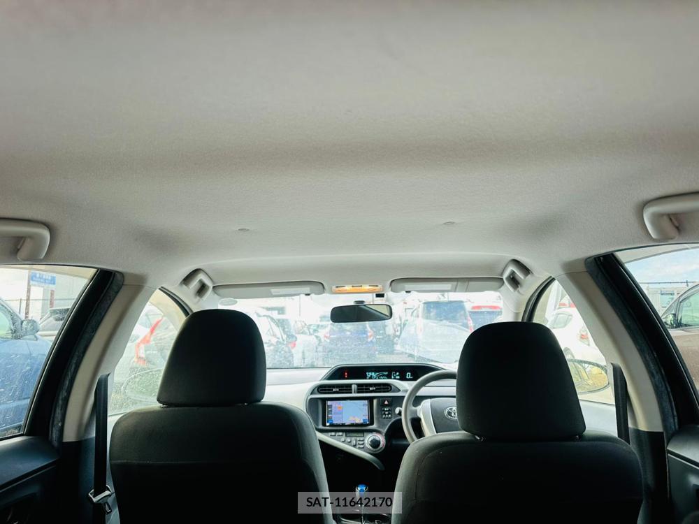 Toyota AQUA 2014-02 523880-25