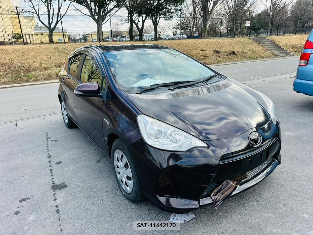 Toyota AQUA 2014-02 523880-6