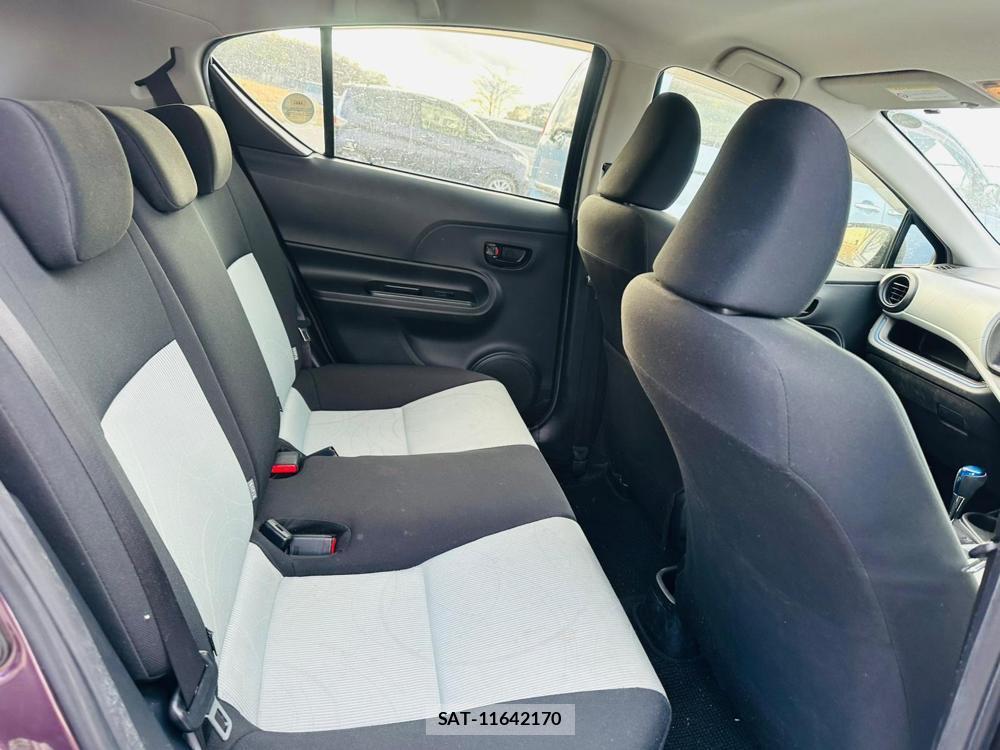 Toyota AQUA 2014-02 523880-8