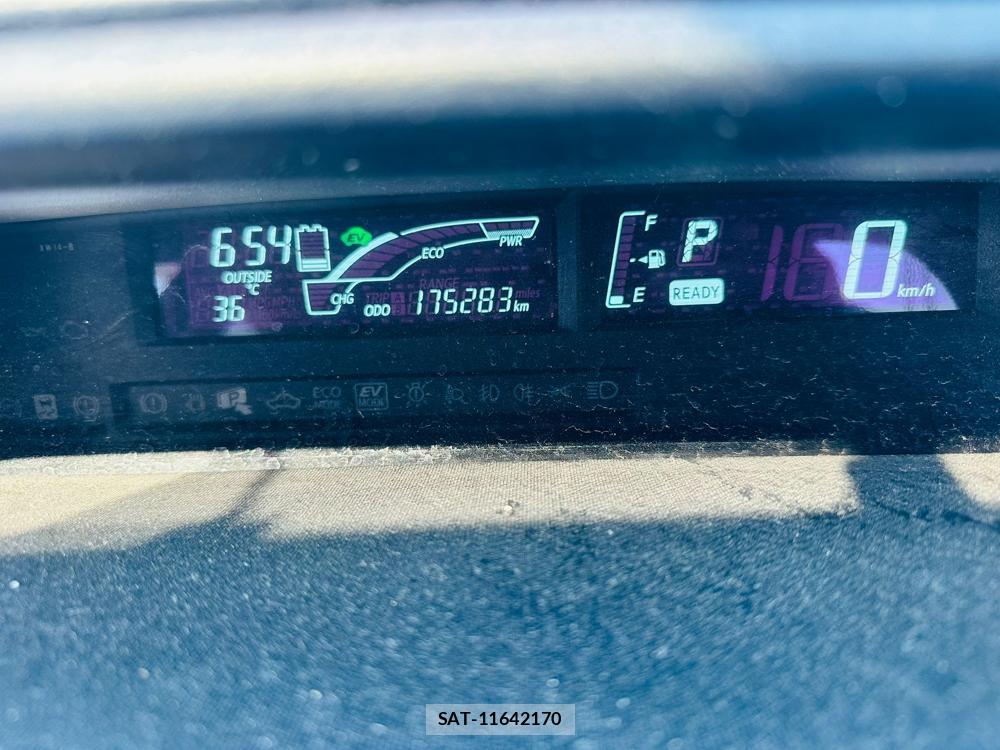 Toyota AQUA 2014-02 523880-15