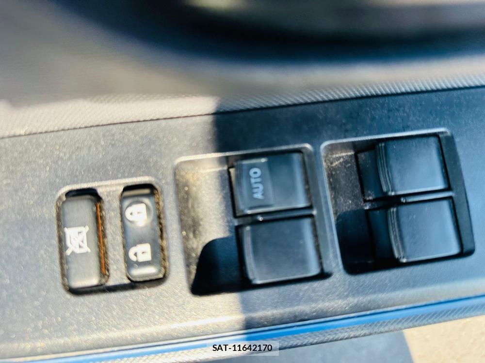 Toyota AQUA 2014-02 523880-22
