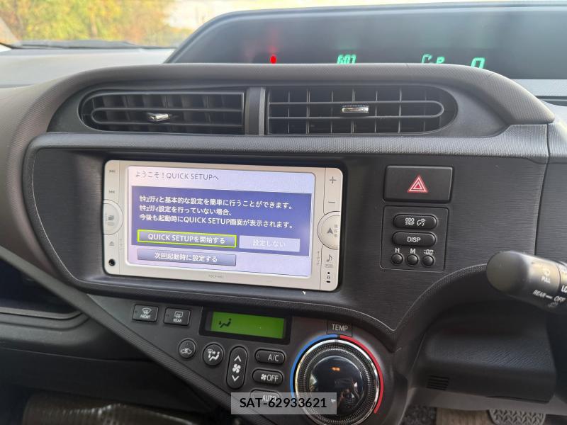 Toyota AQUA 2013-05 4648671-20
