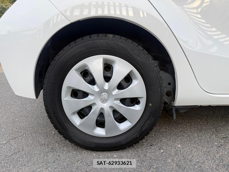 Toyota AQUA 2013-05 4648671-30