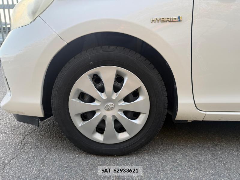 Toyota AQUA 2013-05 4648671-32
