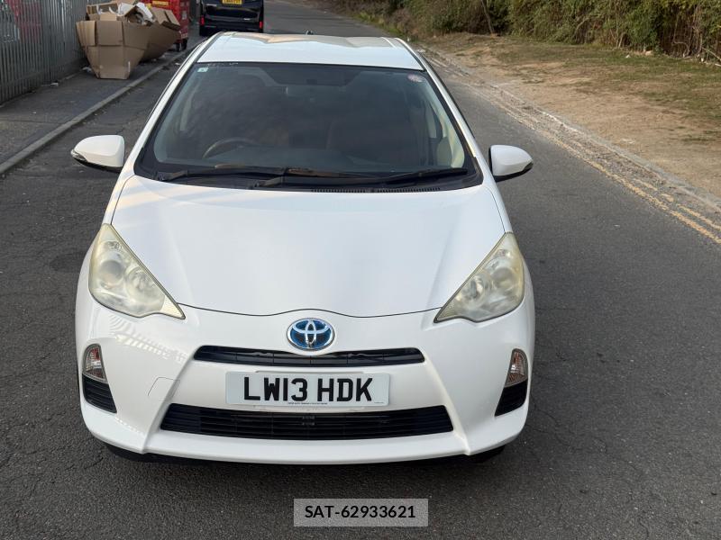 Toyota AQUA 2013-05 4648671-7