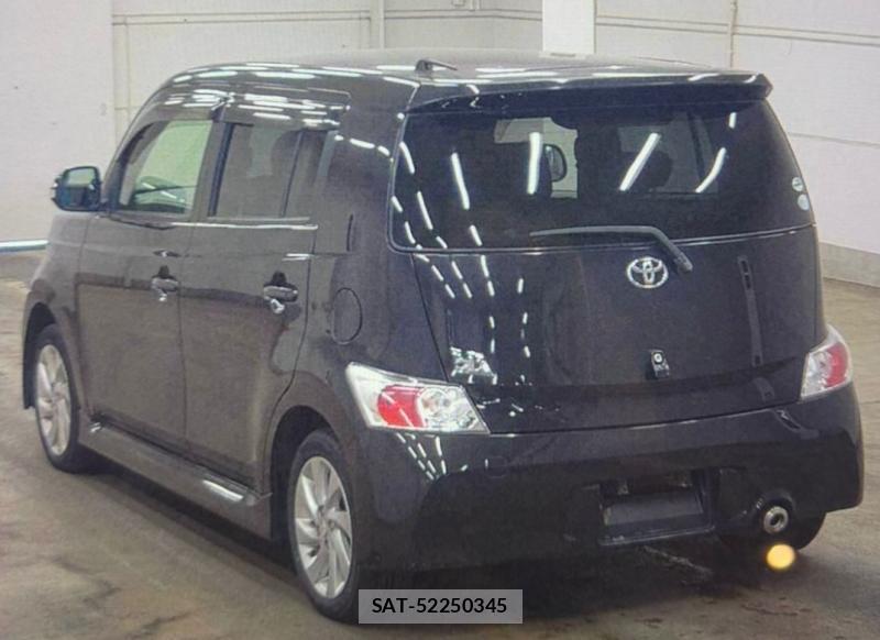 Toyota BB 2012 1147001-2