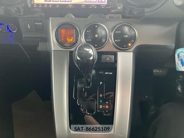 Toyota COROLLA RUMION 2011-06 7729927-18