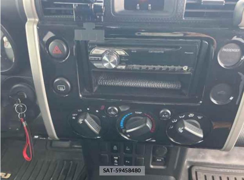 Toyota FJ CRUISER 2013 1006308-7