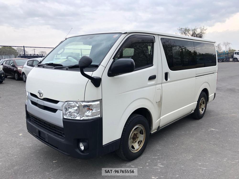 Toyota HIACE VAN 2019 6591493-0
