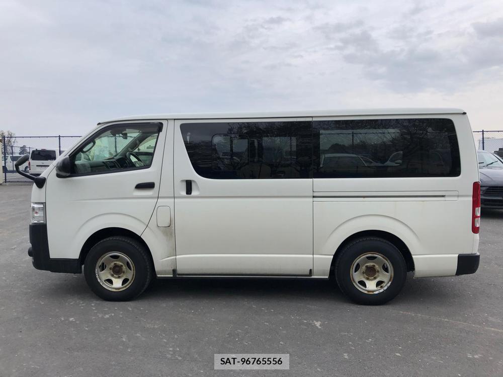 Toyota HIACE VAN 2019 6591493-1