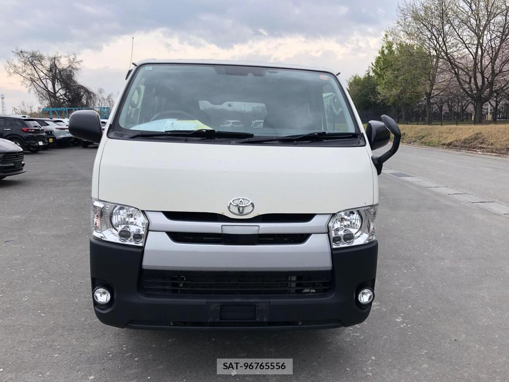 Toyota HIACE VAN 2019 6591493-7
