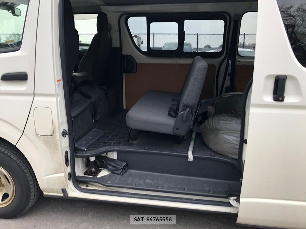 Toyota HIACE VAN 2019 6591493-8
