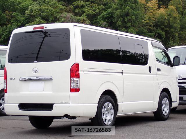 Toyota HIACE VAN 2022-05 6717568-1