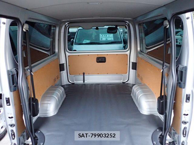 Toyota HIACE VAN 2021-02 6753607-25