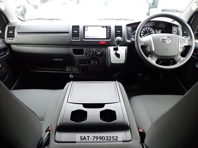 Toyota HIACE VAN 2021-02 6753607-7