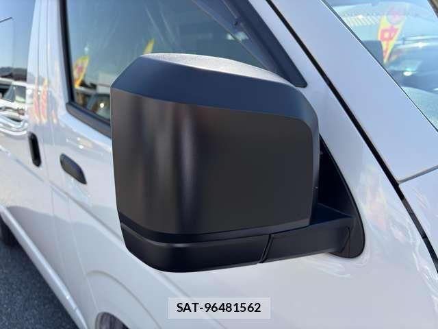 Toyota HIACE VAN 2026-03 7021774-11