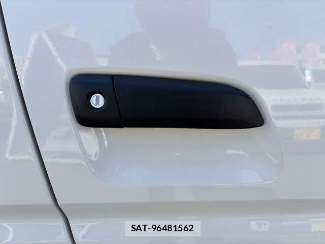 Toyota HIACE VAN 2026-03 7021774-12