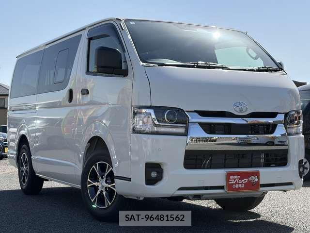 Toyota HIACE VAN 2026-03 7021774-2