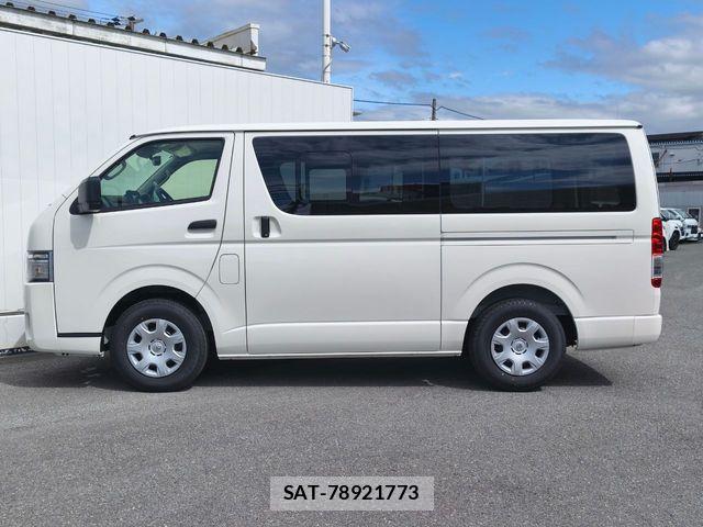 Toyota HIACE VAN 2026-05 7061088-23
